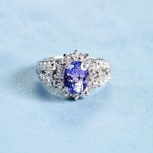 14kt White Gold Tanzanite Ring
